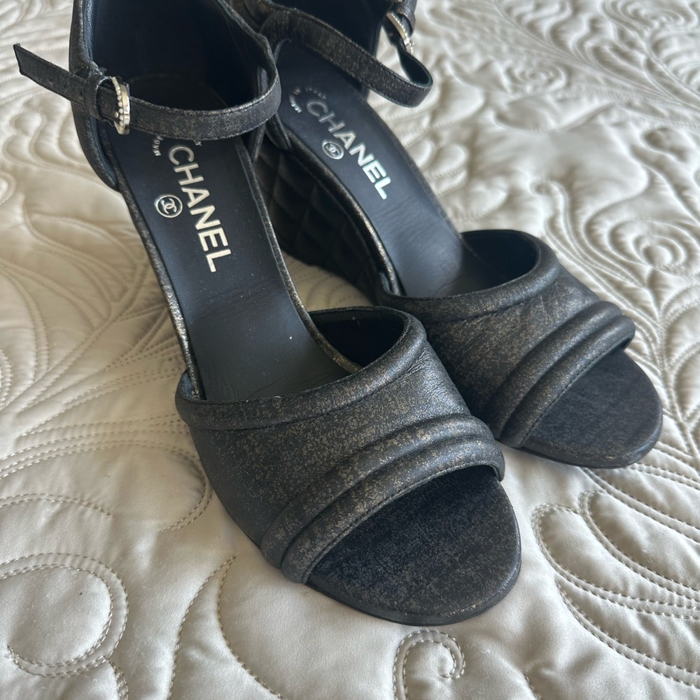 CHANEL Black w/ Dark Bronze wedge sandals EU39.5